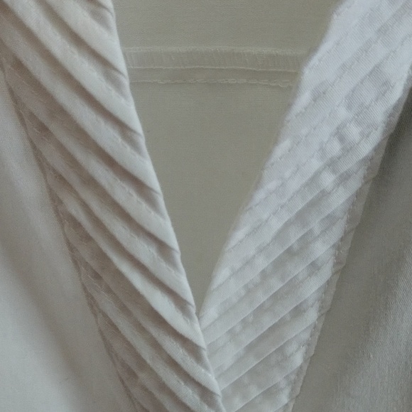 Zac & Rachel Tops - Zac & Rachel Pleated Placket Princess Seamed COTTON blend blouse